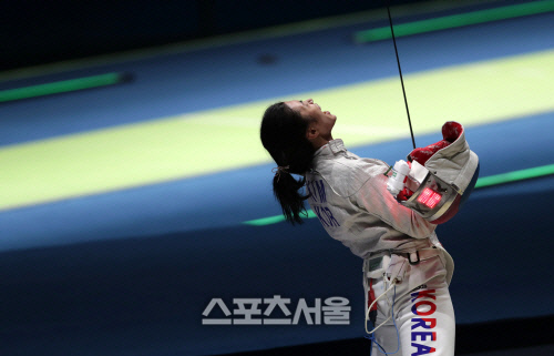 [전국체전]'펜싱 여신' 김지연, 개인전 이어 단체전까지 '2관왕'