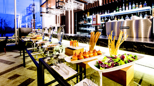 [보도사진] 엠블호텔 고양은 할로윈을 맞아 와인뷔페를