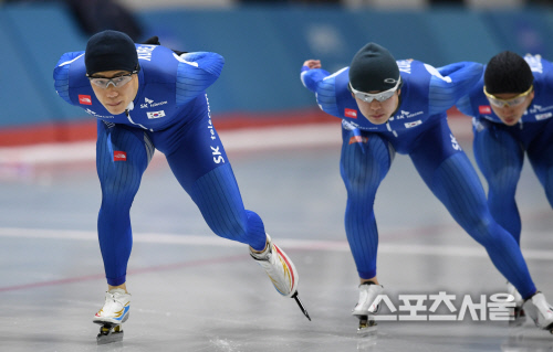 [SS포토] 모태범 '새 유니폼 입고'