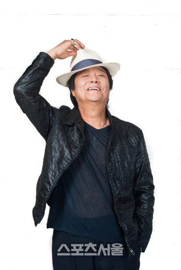 남진 박근형 윤여정 이경규,2017대중문화예술상 문화훈장 영예