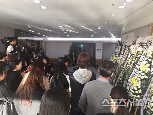 故김주혁 빈소, 이유영 비롯 최민식 손현주 유준상 등 조문 발길