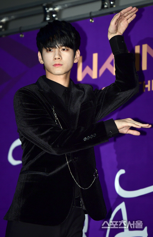 [SS포토] 끼돌이 옹성우, 포즈도 남달라