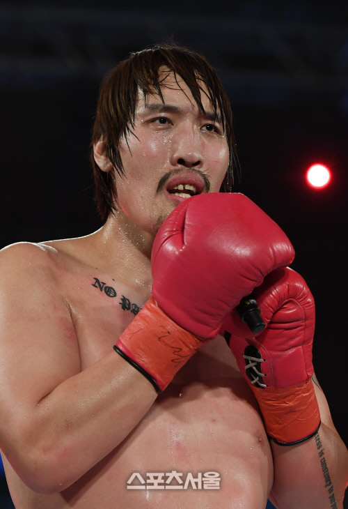 [포토]최홍만, '도전은 계속 됩니다!'