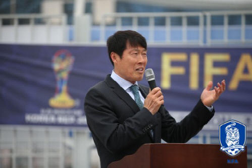 '스포츠영웅 선정' 차범근 "김연아 앞에서는 가당치 않다. 하하"