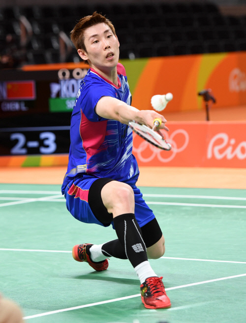 돌아온 이용대-유연성, 복귀전 쾌승...손완호도 가볍게 2라운드 통과