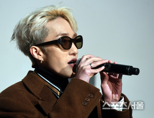 [포토] 자이언티, 데뷔 첫 쇼케이스입니다~