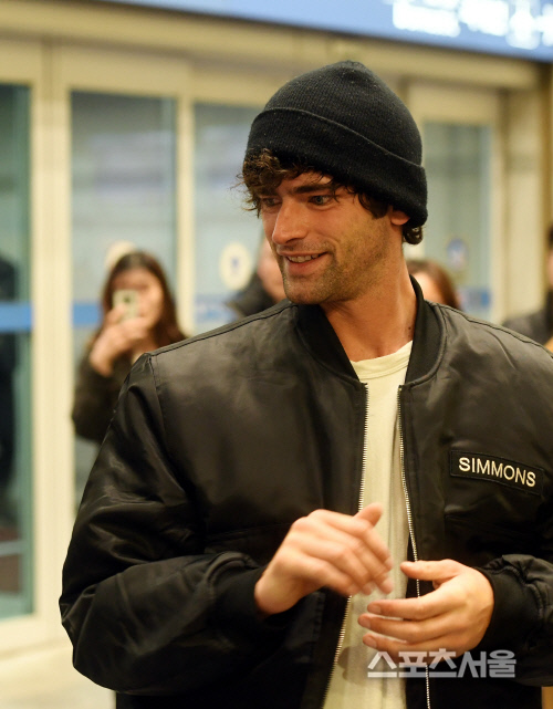 [포토] 션 오프리, \'시몬스\'와 콜라보 프로젝트를 위해~