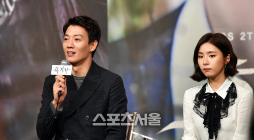 [포토]김래원, 두 여배우와 케미가 기대되요!