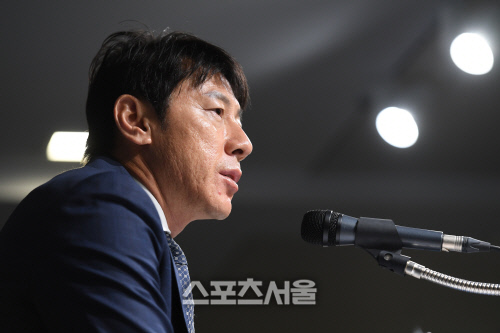 "韓 맑음, 北·中·日 흐림"…'동아시안컵' 기자회견서 드러난 온도차 