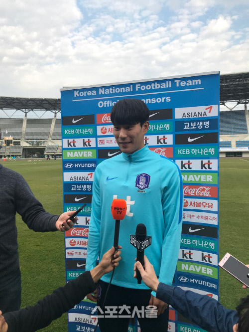 [한국-북한] 신태용호, 후반 18분 北 리영철 자책골, 행운의 1-0 리드