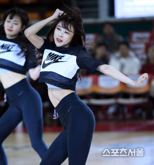 [포토] SK 치어리더, 완벽 S라인