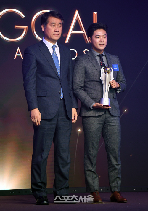 [포토]이승우 형 이승준, \'이탈리아 가서 잘 전달할게요!\'