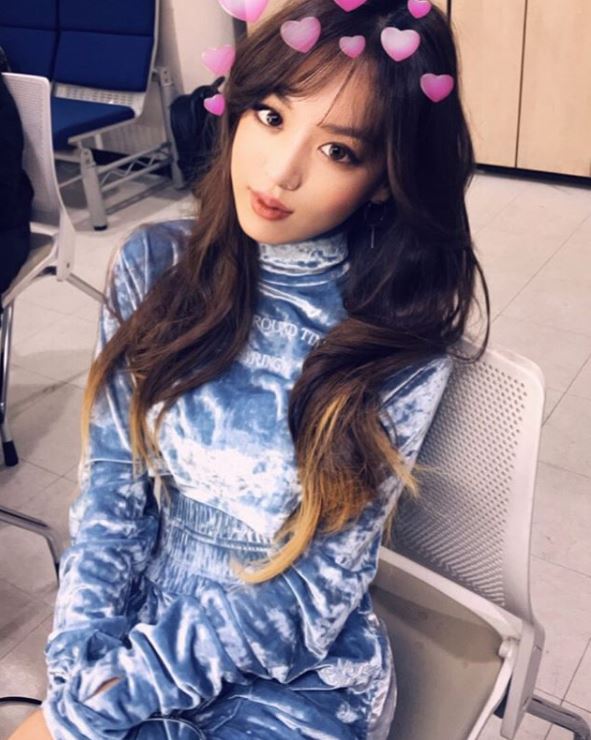 '비정규직 아이돌'서 남다른 비주얼 뽐내는 김희정