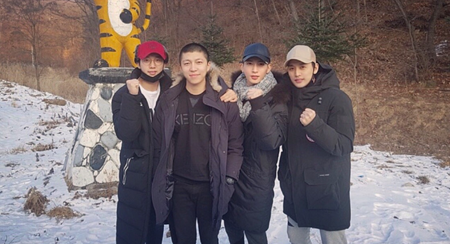 유키스 수현, 오늘(28일) 현역 軍 입대…"성숙하게 돌아오겠다"