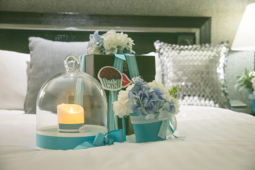 켄싱턴호텔 여의도 파자마 연출 이미지