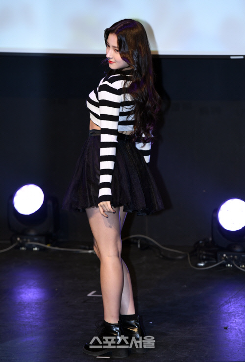 [포토]모모랜드 낸시, 뒤태도 살짝!