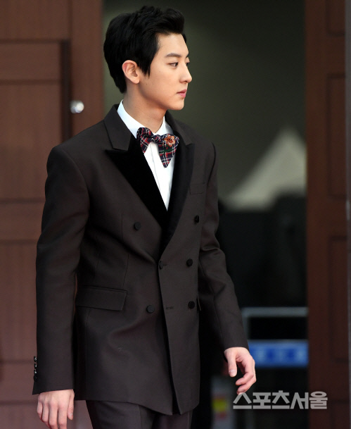 [포토] 엑소(EXO) 찬열, 멋스런 수트 스타일링~!