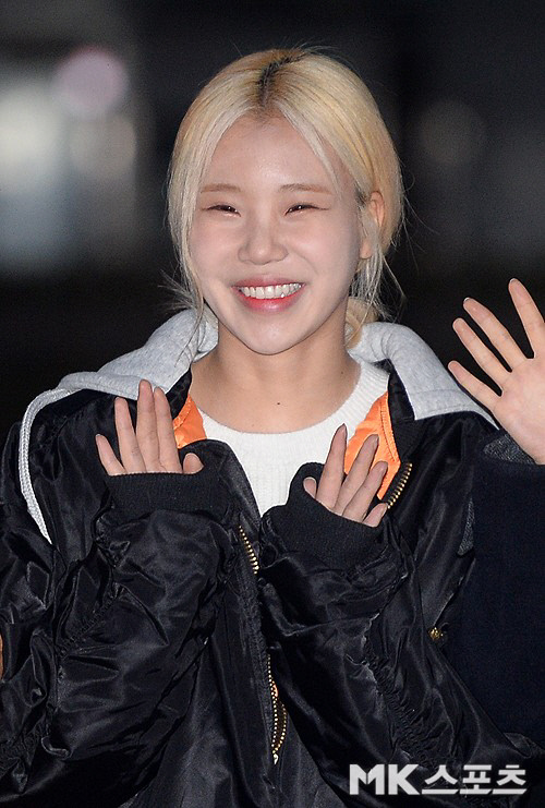 모모랜드 주이 소속사 측 "학폭 루머 사실무근, 법적대응 검토"