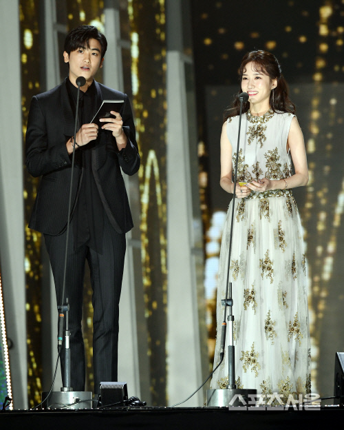 [포토] 박형식-박은빈, \'서가대\'의 본상을 발표합니다~