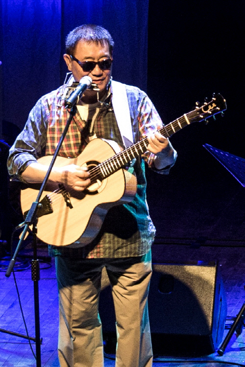 '한국 포크 블루스의 대부' 이정선, 2月 올해 첫 콘서트 개최