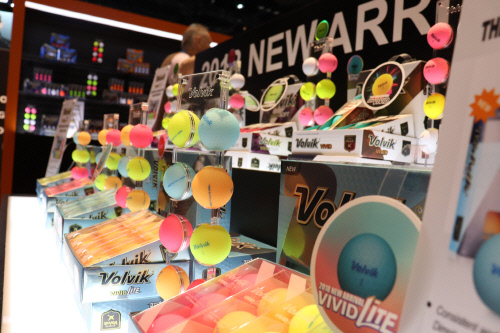 볼빅, 비비드 소프트&비비드 라이트 '2018 PGA 머천다이즈쇼'에서 첫 공개