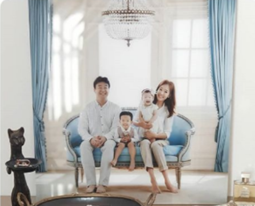"조금 있으면 한 명 더"…백종원♥소유진, 미소가 번지는 가족 