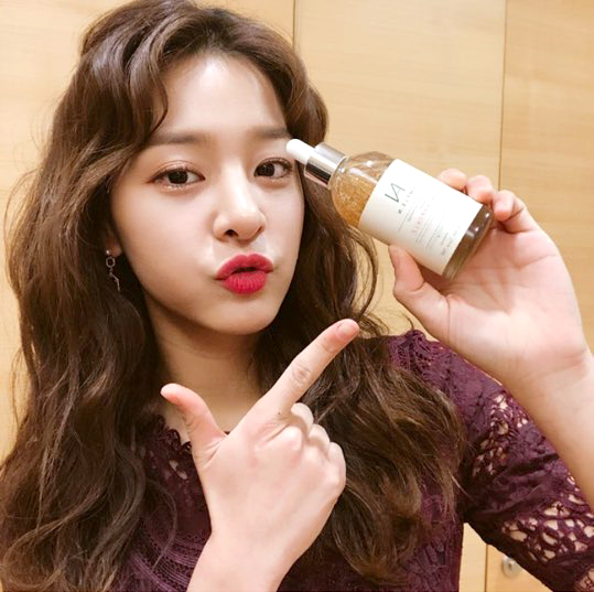 '베이글녀' 설인아,꿀피부 비결은?SNS서 '애정템' 공개