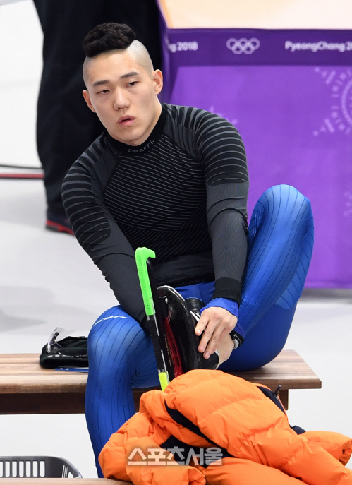 [포토]훈련 준비하는 모태범