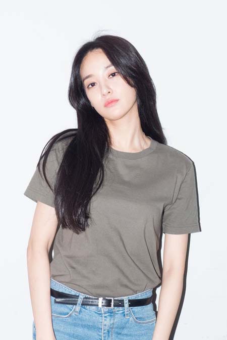 "여배우 무드" 이주연, 미스틱 이적 후 새 프로필 공개