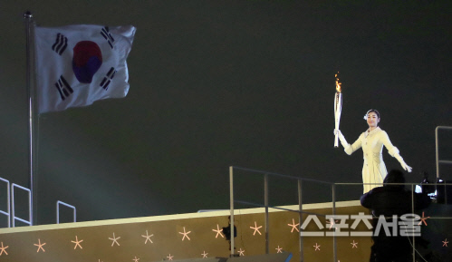 점화직전 김연아[포토]