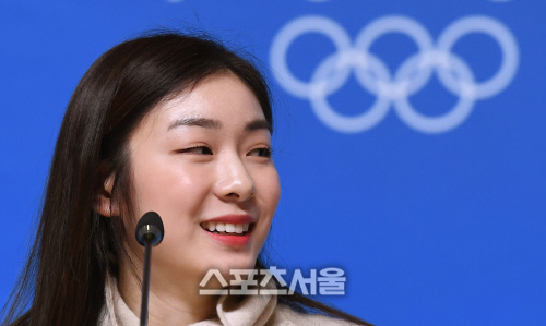 [포토]밝게 웃는 김연아