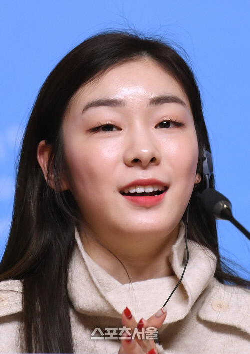 [포토]김연아, '마지막 성화봉송은 영광'