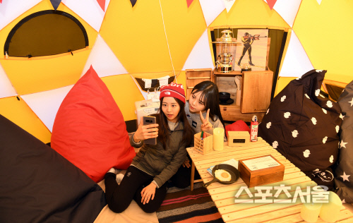 [포토] '노스페이스 빌리지' 개관, '인증샷 남겨야 해'