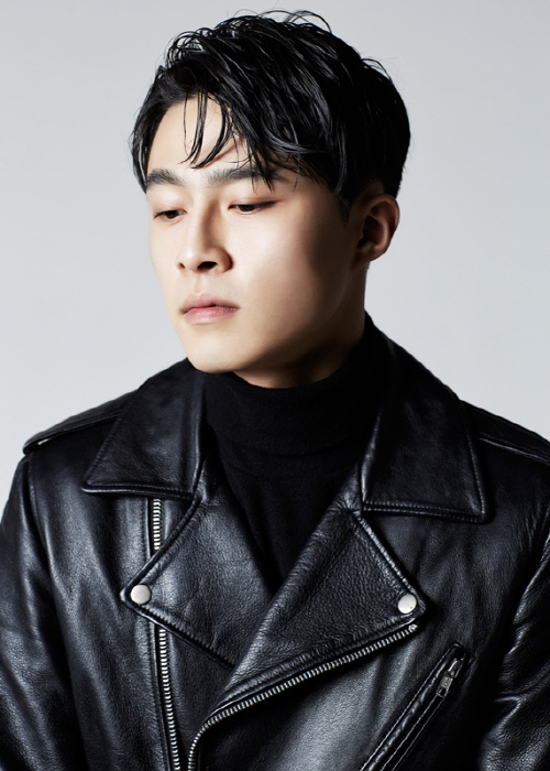 래퍼 릭브릿지스, 첫 앨범 '아우트로' 13일 발매