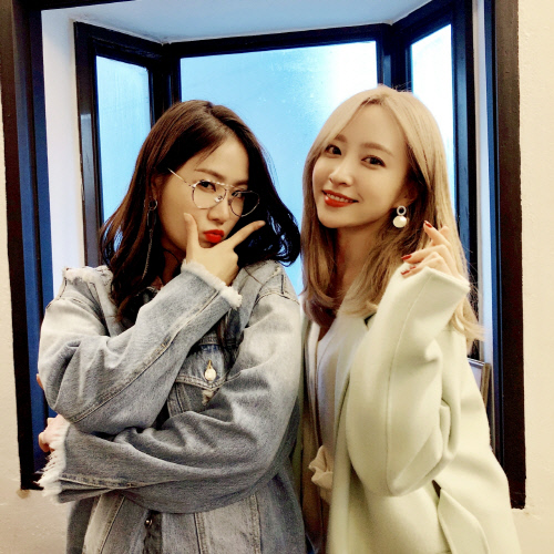 '뷰티뷰' 소유X하니, 드레스 여신 깜짝 변신