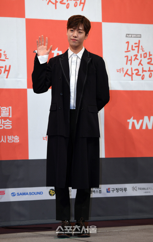 [SS이슈] '입대' 이현우, 아역 배우→진짜 사나이 '인생 제2막 기대'