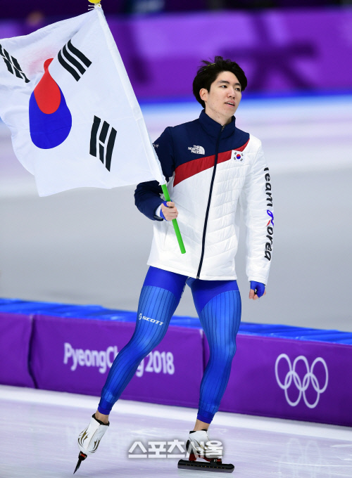 [포토] 차민규, 빙속 男 500m 은메달 쾌거~