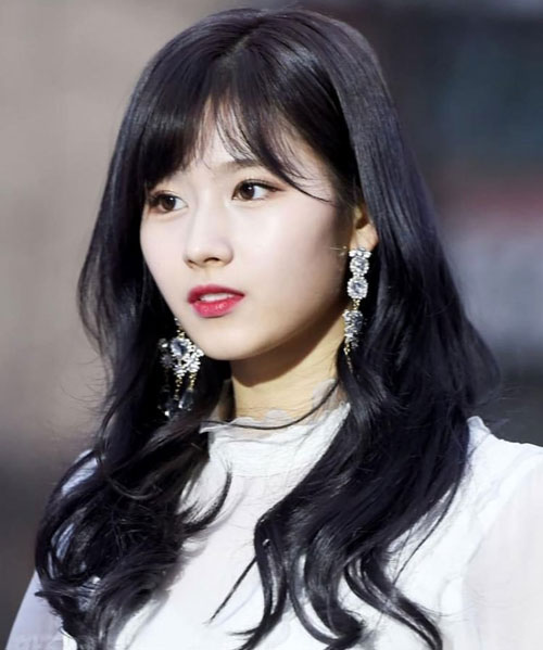 '흑발+앞머리'로 또 한 번 리즈 미모 찍은 트와이스 사나