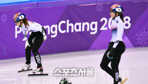 [포토]최민정-심석희, 하필 우리끼리...