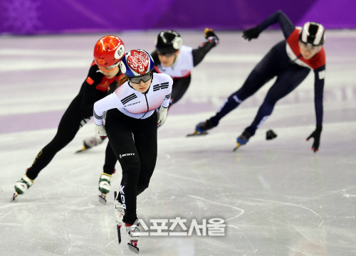 [2018평창]'쌍두마차' 최민정-심석희 여 1000m 결승행…김아랑은 B파이널