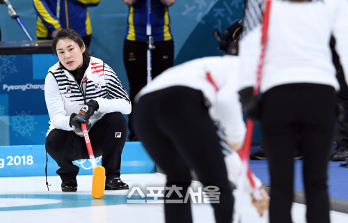 [여자컬링 은메달]부친(父親)의 혼을 담다…'숨은 영웅' 김민정 감독 스토리