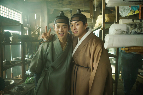 '궁합' 최민호, 이승기와 함께 꽃미남 브로맨스 폭발