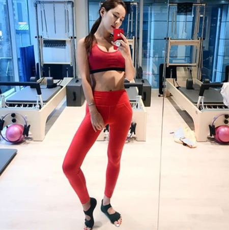 채은정, 필라테스로 다져진 명품 몸매 과시…'대문자 S라인'