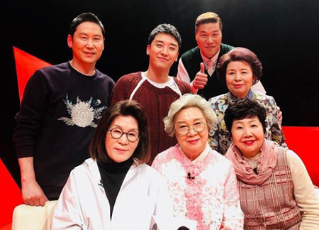 승리, '미우새' 출연 인증샷 공개 '모벤저스와 함께'