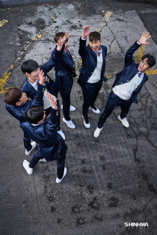 신화_트레일러 이미지