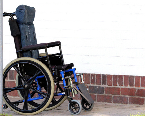 wheelchair-2489427_1920