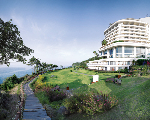 '디톡스 봄 여행' 하얏트 리젠시 제주, '요가&스파 프로모션' 진행