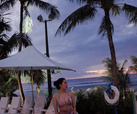 [★SNS] "청순 베이글녀" 이다인, 눈부신 비키니 몸매 