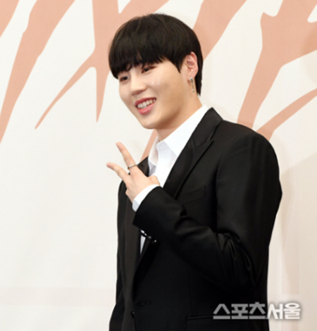 워너원 음성분석 팬덤 측 "하성운 루머, 명예훼손 고발할 것"