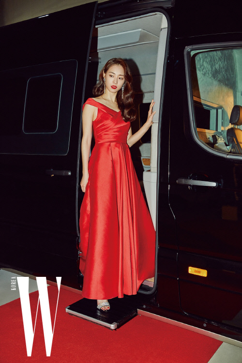 이연희+카이_콜라보화보공개_이연희3